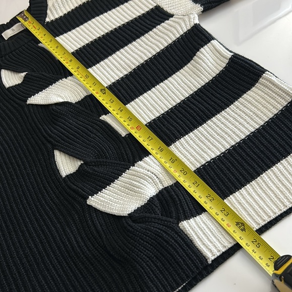 NWT B. coastline black & white sweater - Picture 12 of 13